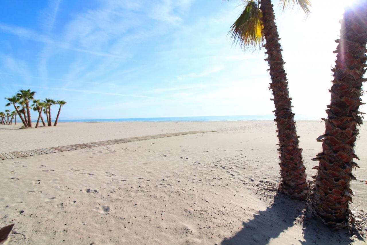 Global Properties, Increible Apartamento En La Playa, 卡耐特蒂贝兰格 外观 照片